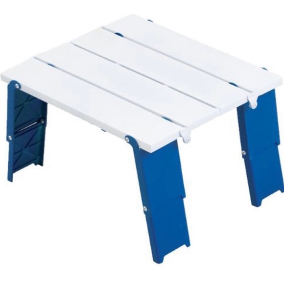 Portable White and Blue Beach Table - Picture 5 of 5